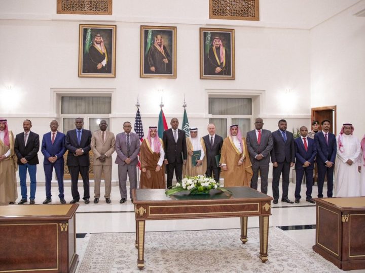 السعودية وأمريكا تؤكدان تمسكهما والتزامهما تجاه شعب السودان وتدعوان الجيش وقوات الدعم السريع إلى اتفاق على وقف إطلاق نار جديد